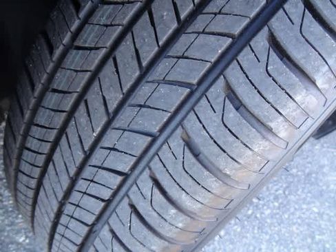 Used 2025 Toyota Corolla LE image 27