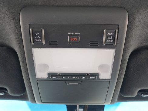 Used 2017 Lexus LS 460 image 25