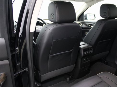 Used 2023 GMC Acadia Denali w/ Denali Technology Package image 19