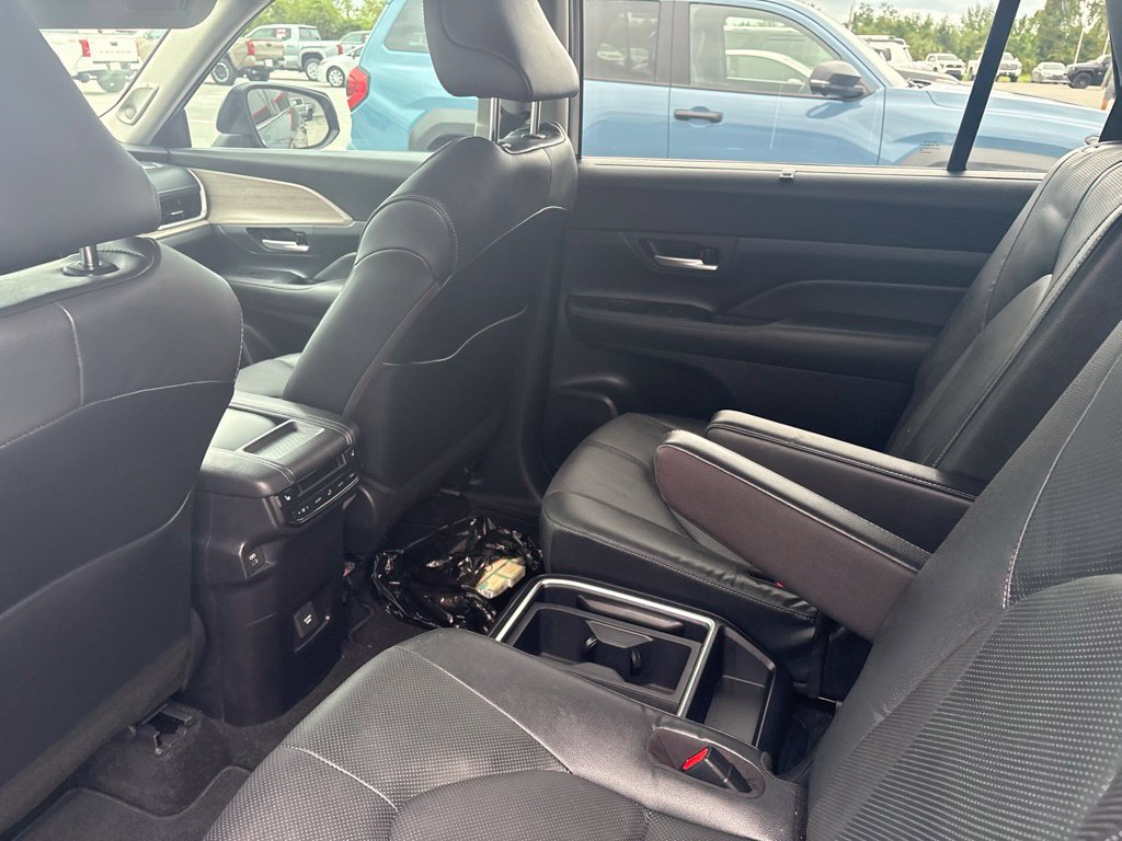 Used 2026 Toyota Grand Highlander AWD image 4