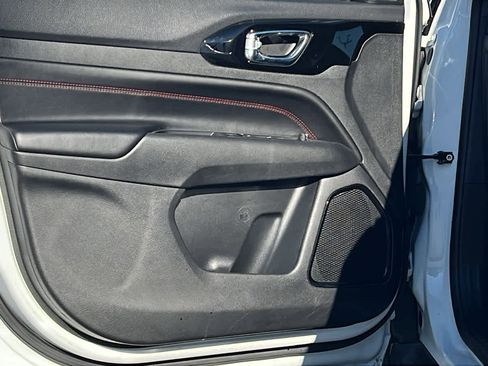 Used 2023 Jeep Compass Trailhawk image 23