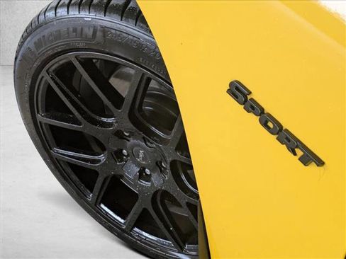 Used 2017 Dodge Charger R/T image 10