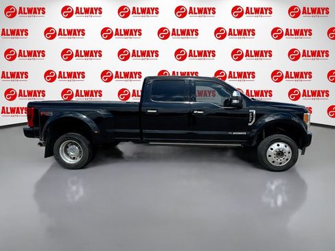 Used 2018 Ford F450 Platinum w/ Platinum Ultimate Package AWD/4WD image 4