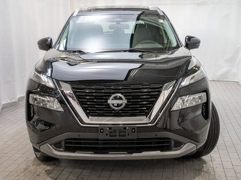 Used 2023 Nissan Rogue SL w/ SL Premium Package image 2