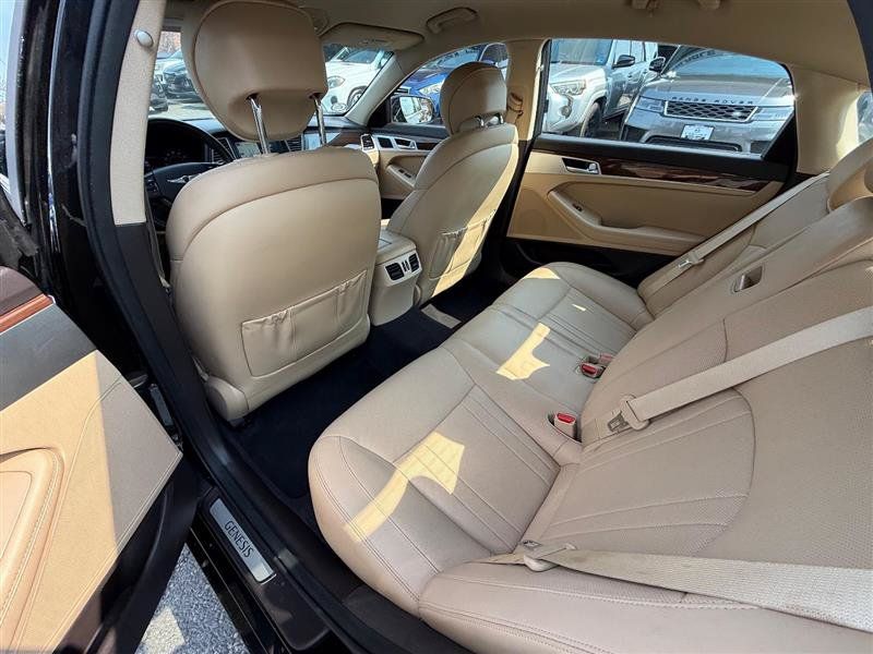 Used 2018 Genesis G80 3.8 RWD image 26