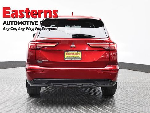 Used 2022 Mitsubishi Outlander SE FWD image 6