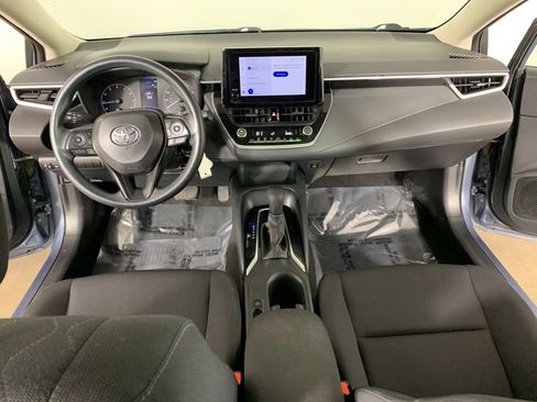 Used 2024 Toyota Corolla LE image 32