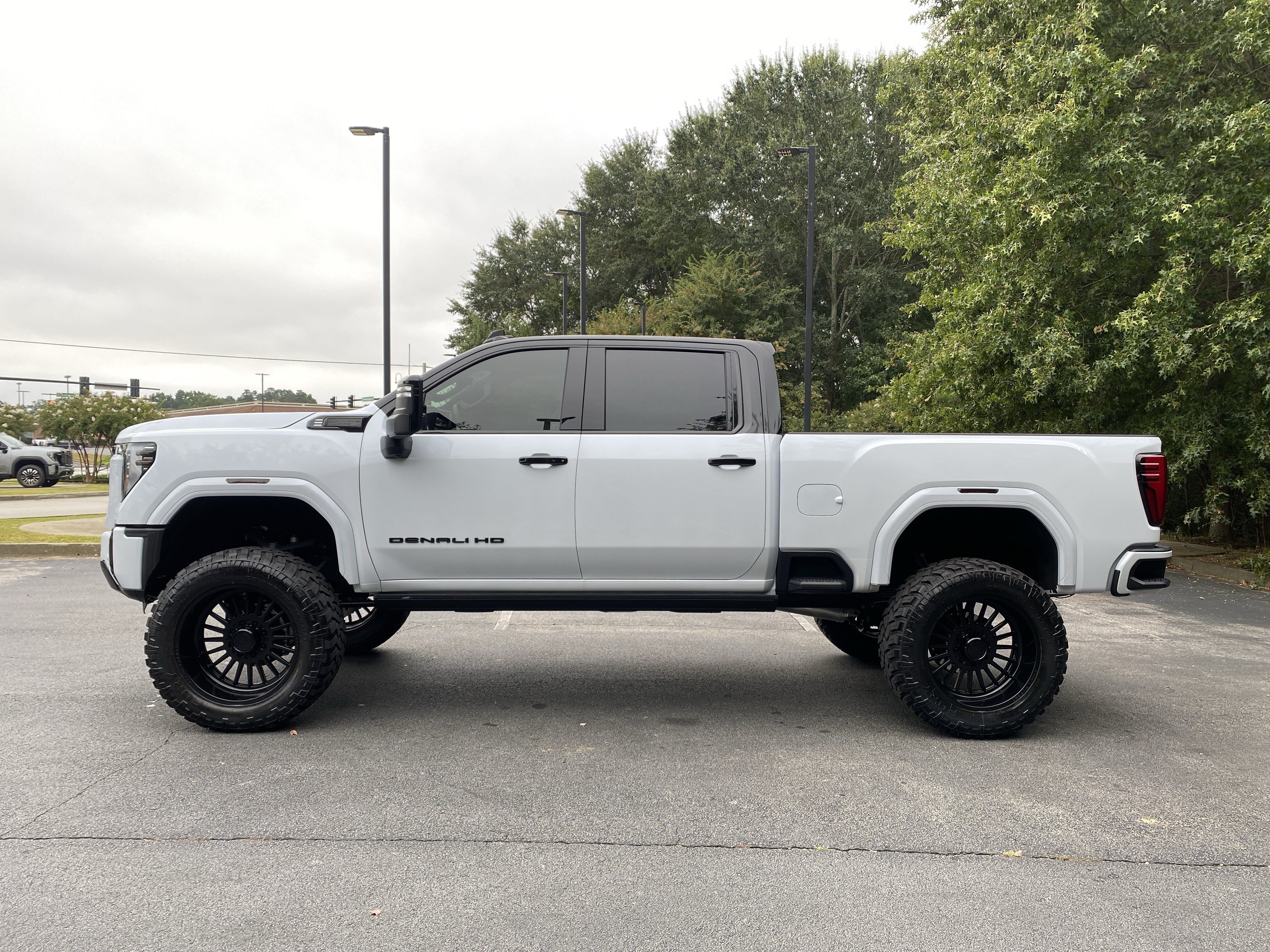 Used 2026 GMC Sierra 2500 Denali Ultimate AWD/4WD image 6