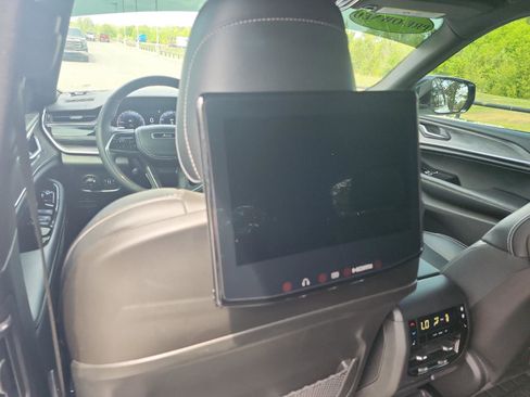 Used 2024 Jeep Grand Cherokee L Overland w/ Rear Seat Video Group I image 14