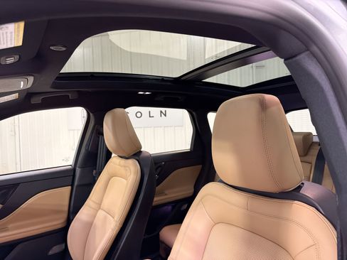 Used 2022 Lincoln Corsair Reserve w/ Elements Package image 24