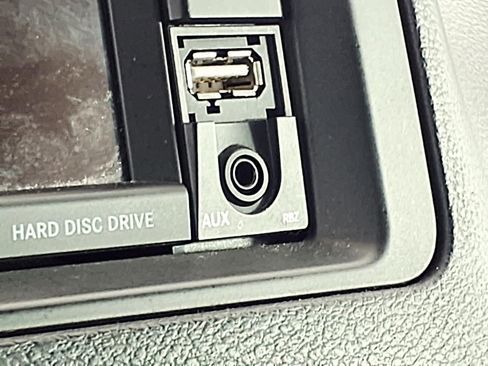 Used 2017 Dodge Grand Caravan SXT FWD image 19