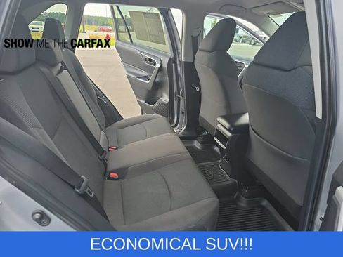 Used 2020 Toyota RAV4 LE AWD/4WD image 10