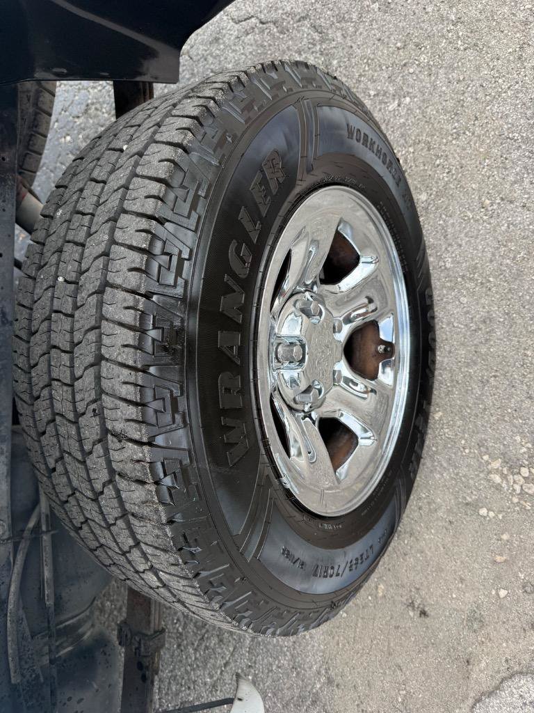 Used 2008 Dodge Ram 1500 Truck ST RWD image 18