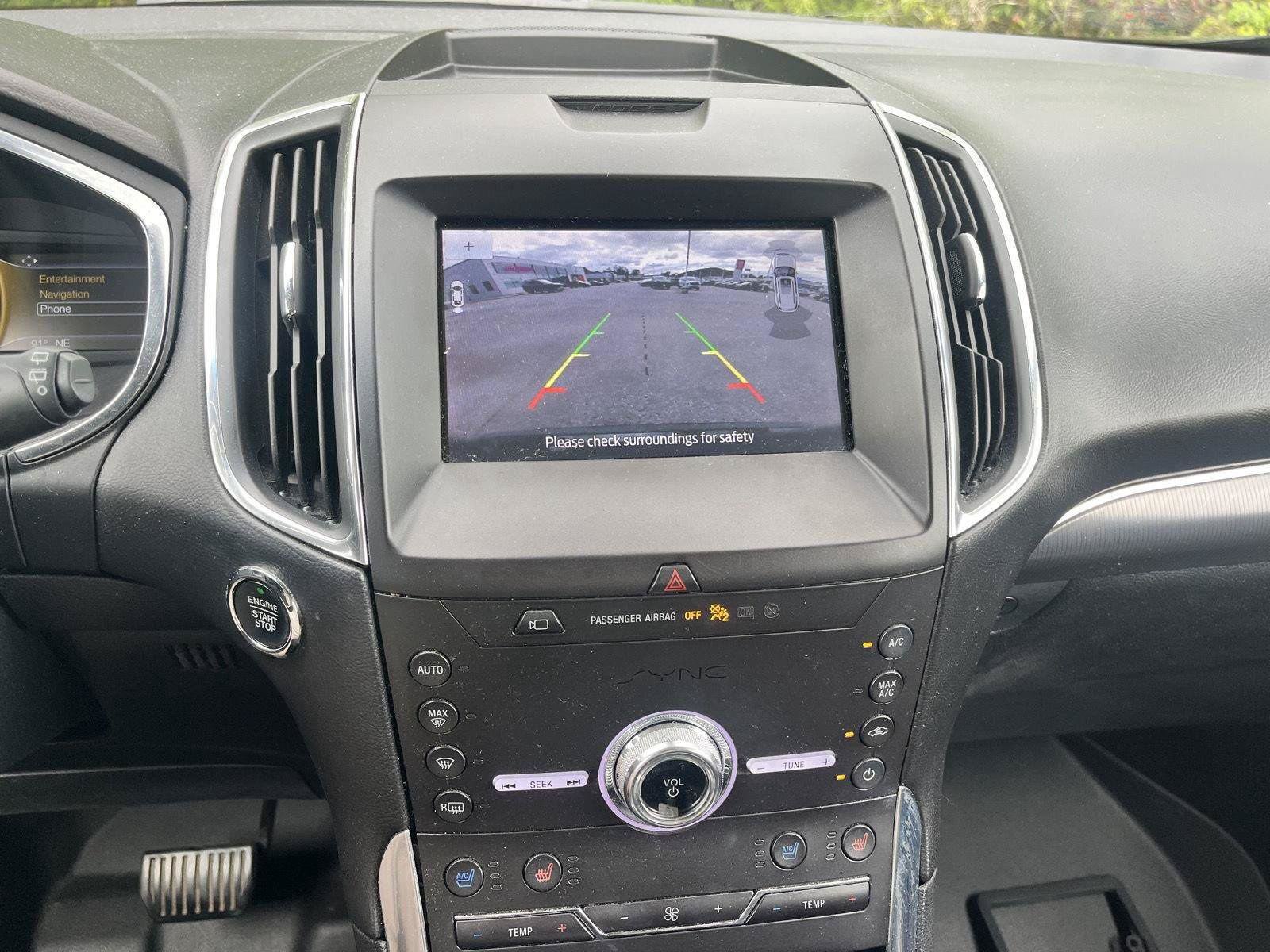 Used 2020 Ford Edge Titanium w/ Equipment Group 301A AWD/4WD image 21