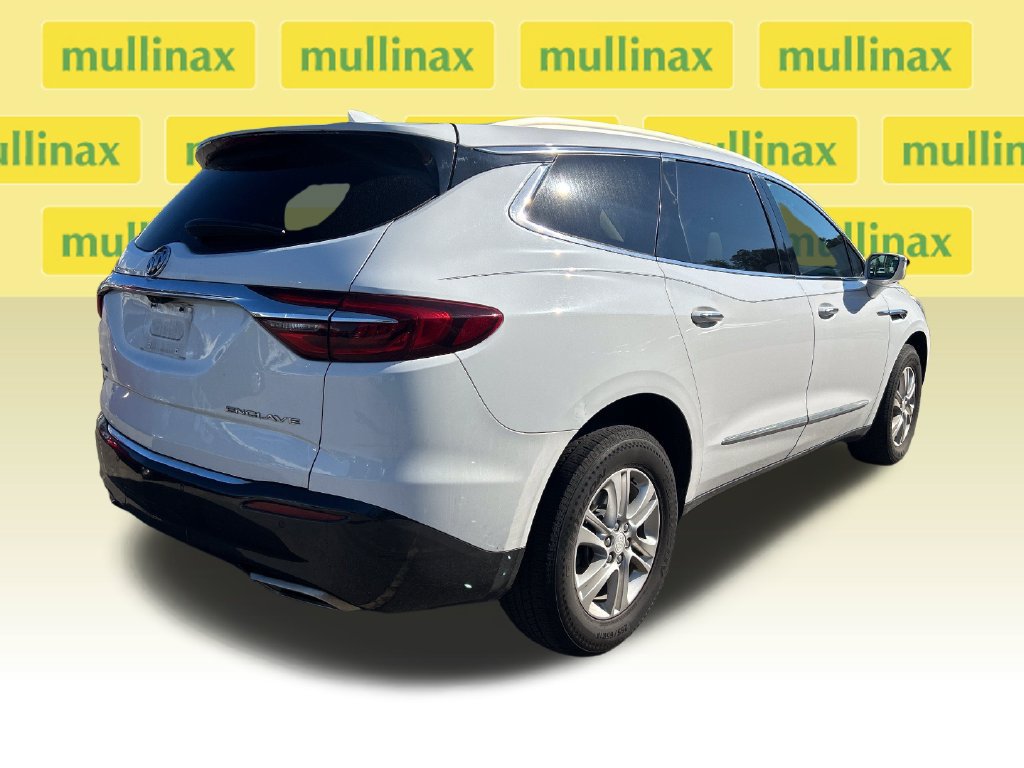 Used 2018 Buick Enclave Premium FWD image 2