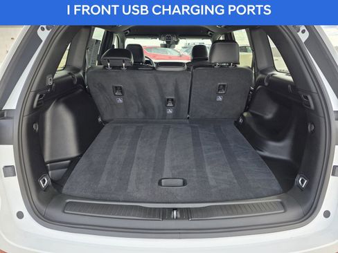 Used 2025 Jeep Grand Cherokee Limited image 18