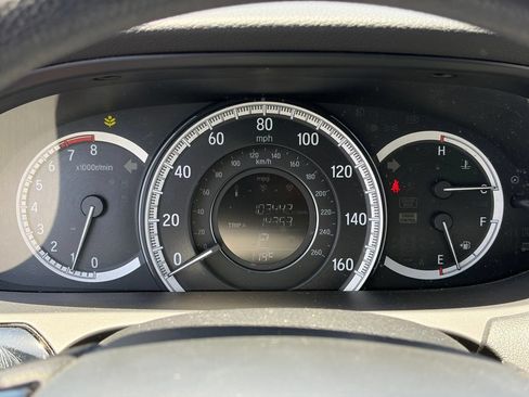 Used 2016 Honda Accord LX image 10