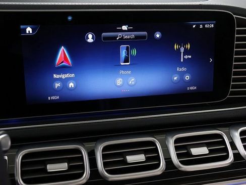 Certified 2026 Mercedes-Benz GLS 450 4MATIC image 21