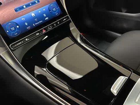 Certified 2026 Mercedes-Benz GLC 300 4MATIC image 23