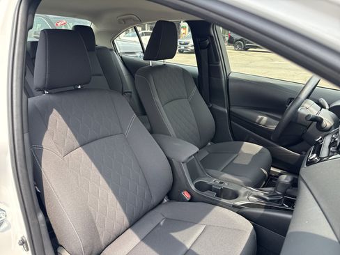 Used 2025 Toyota Corolla LE w/ LE Premium Package AWD/4WD image 31