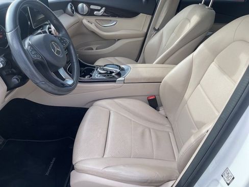Used 2016 Mercedes-Benz GLC 300 4MATIC image 3