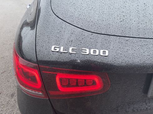 Used 2022 Mercedes-Benz GLC 300 4MATIC image 37