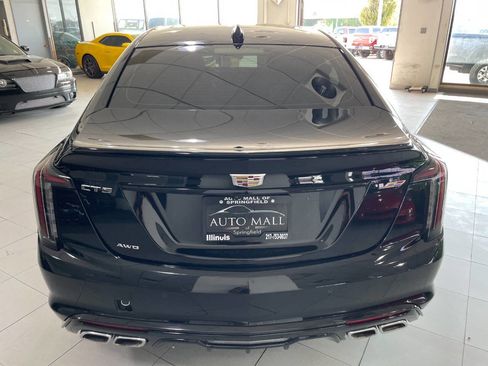 Used 2021 Cadillac CT5 V w/ Premium Package image 6