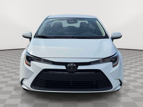 Used 2024 Toyota Corolla LE FWD image 2