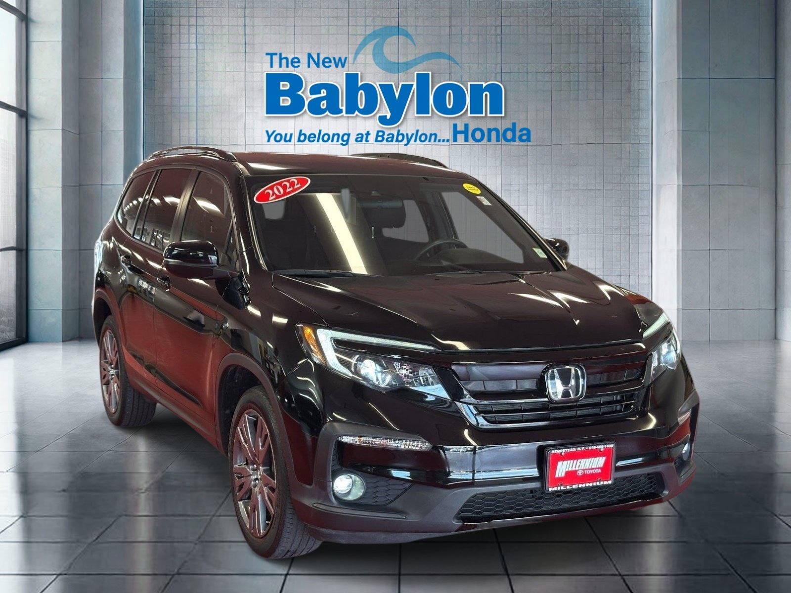 Used 2022 Honda Pilot Sport image 2
