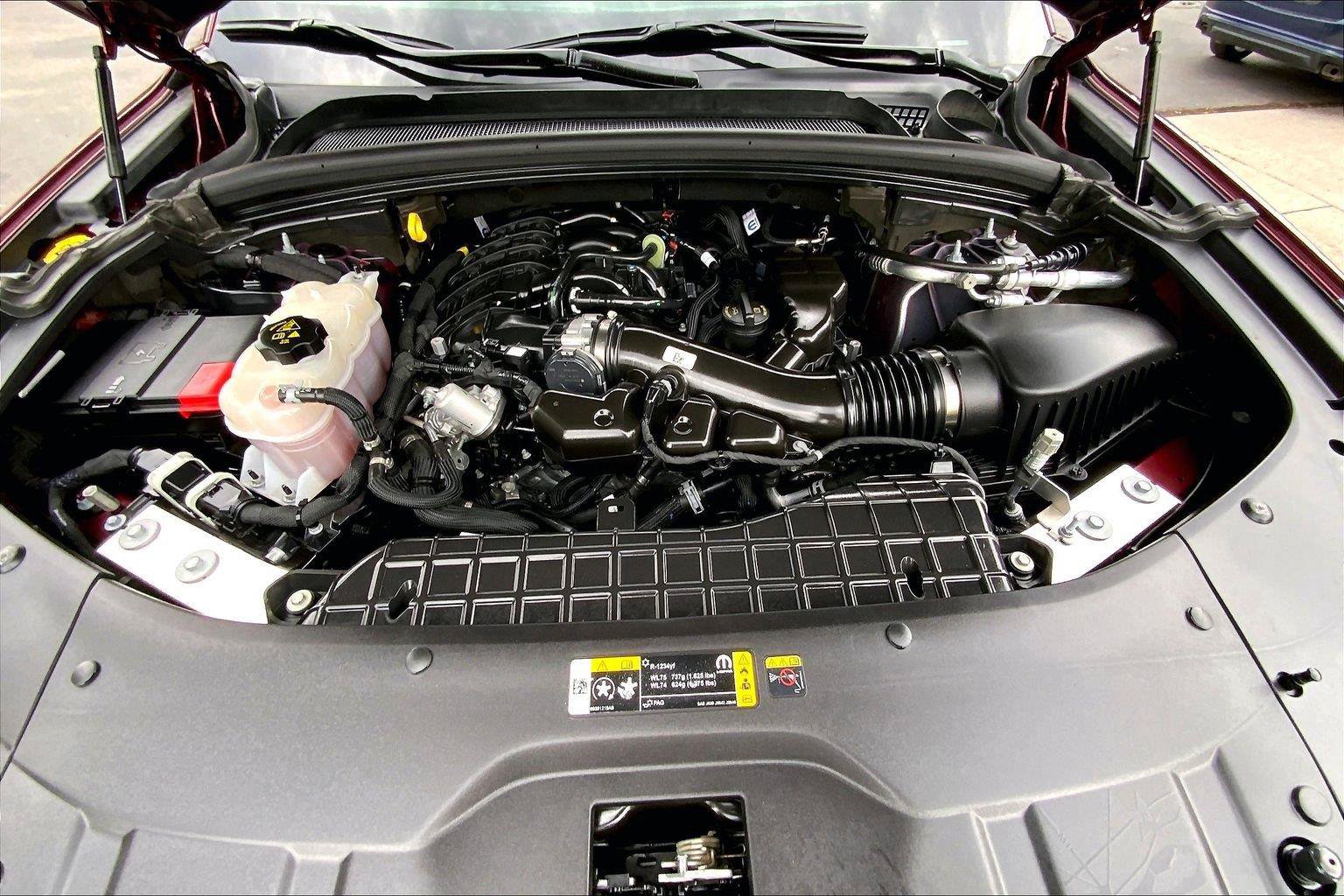 Certified 2025 Jeep Grand Cherokee L Laredo AWD/4WD image 10