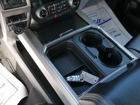 Used 2021 Ford F350 Platinum image 28