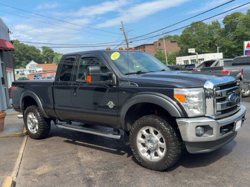 Used 2015 Ford F250 Lariat w/ Lariat Interior Package AWD/4WD image 4