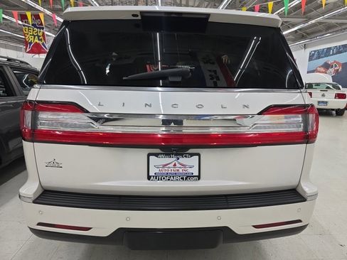 Used 2018 Lincoln Navigator Reserve w/ Technology Package image 5