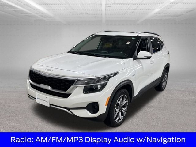 Used 2022 Kia Seltos EX AWD/4WD image 4