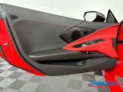 Used 2024 Chevrolet Corvette Stingray Preferred Conv w/ Z51 Performance Package RWD image 45