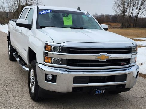 Used 2019 Chevrolet Silverado 2500 LT AWD/4WD image 5