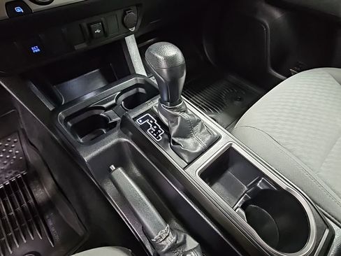 Used 2023 Toyota Tacoma SR image 18