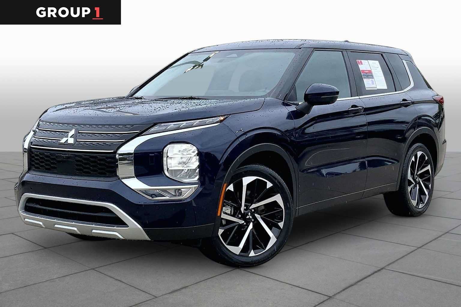 Used 2024 Mitsubishi Outlander SE AWD/4WD image 1