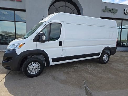 New 2026 RAM ProMaster 2500 w/ Convenience Group FWD image 4