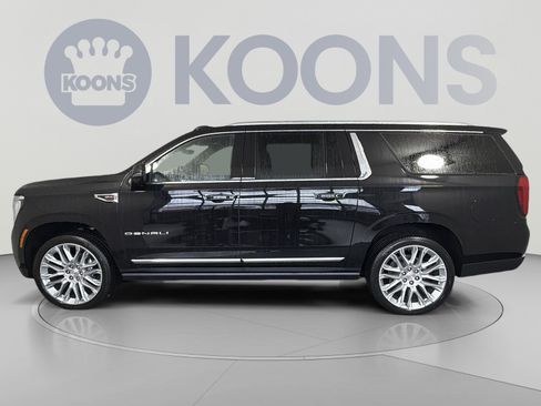 New 2026 GMC Yukon XL Denali w/ Denali Reserve Package AWD/4WD image 2