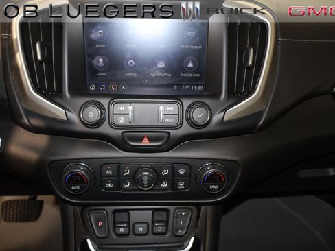 Certified 2020 GMC Terrain Denali w/ Denali Premium Package AWD/4WD image 24
