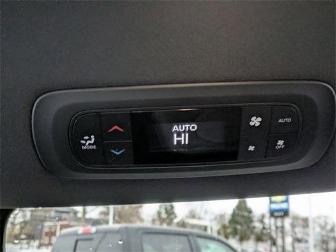 New 2026 Chrysler Pacifica Select image 23