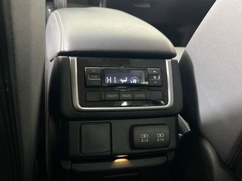 Used 2022 Subaru Ascent Onyx Edition image 24