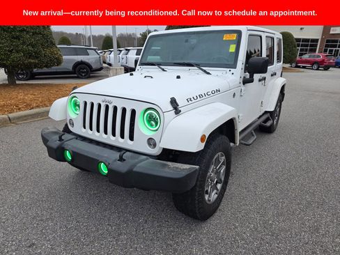 Used 2016 Jeep Wrangler Unlimited Rubicon w/ Connectivity Group image 1