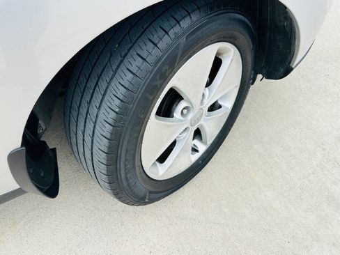 Used 2015 Kia Soul image 33