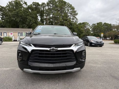 Used 2022 Chevrolet Blazer LT image 2