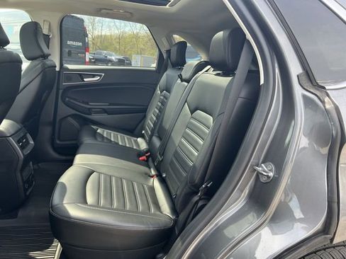Used 2022 Ford Edge SEL w/ Convenience Package AWD/4WD image 17