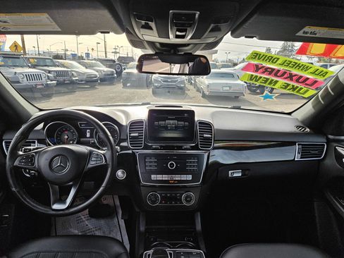 Used 2017 Mercedes-Benz GLE 350 4MATIC image 6