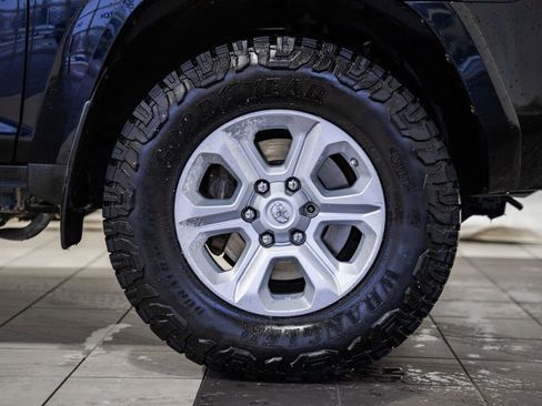 Used 2016 Toyota 4Runner SR5 image 15