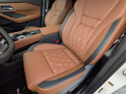 New 2026 Nissan Rogue Platinum w/ Platinum Premium Package image 13